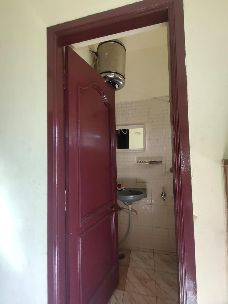 ירקאוד Hotel Ruchi מראה חיצוני תמונה